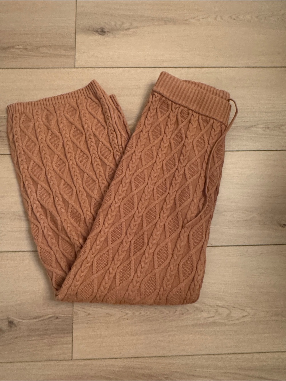 Skims Snow Bunny Cable Knit Straight Leg Pant in Dark Honey - Small